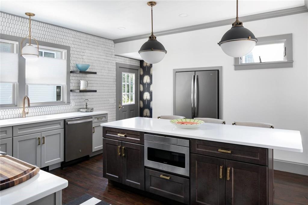 169 Ruggles Ave in Newport, RI - Building Photo