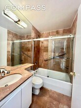 250 W 90th St, Unit 6I in New York, NY - Foto de edificio - Building Photo