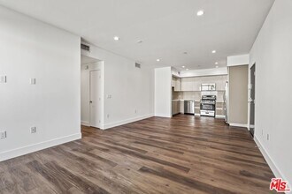 850 Wilcox Ave in Los Angeles, CA - Building Photo - Building Photo