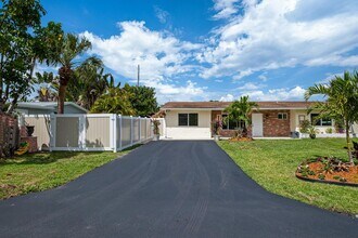 2611 NE 16th St in Pompano Beach, FL - Building Photo - Building Photo