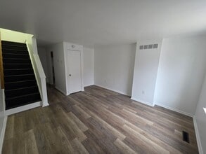 2208 Lamotte St in Wilmington, DE - Building Photo - Building Photo