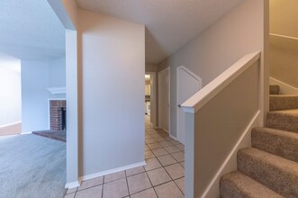 200 Pine Forest Dr in Maumelle, AR - Foto de edificio - Building Photo