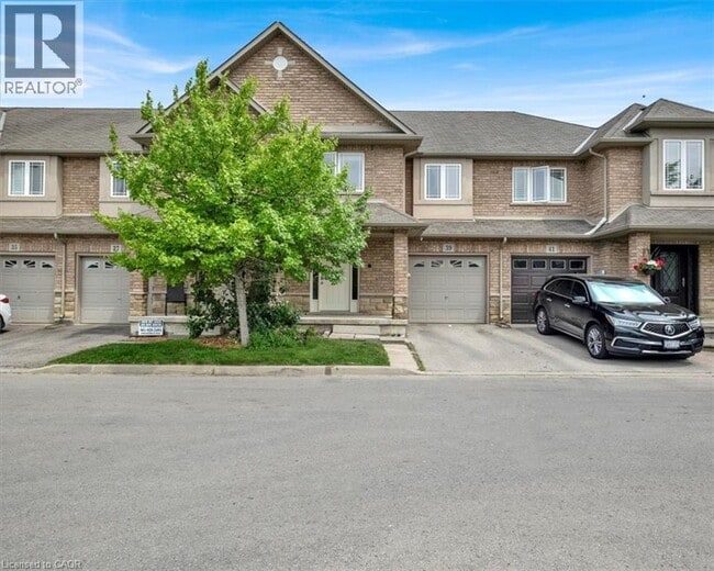 property at 39 Periwinkle Dr