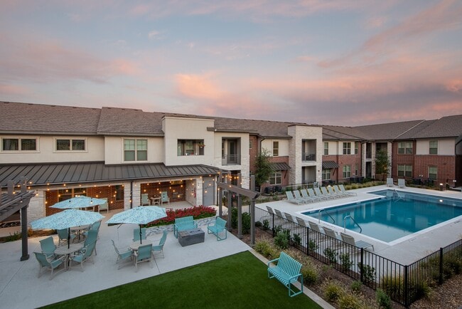 The Luxe at Rowlett 55+ Active Adult