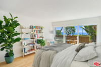 23918 De Ville Way in Malibu, CA - Foto de edificio - Building Photo