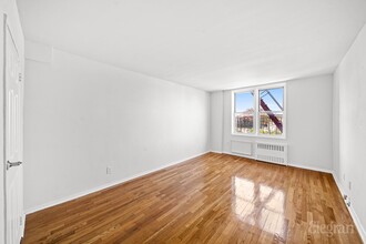 94-6 225th St-Unit -APT 3M in Queens, NY - Building Photo - Building Photo