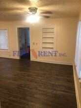 1080 Academy Dr in Altamonte Springs, FL - Building Photo - Building Photo