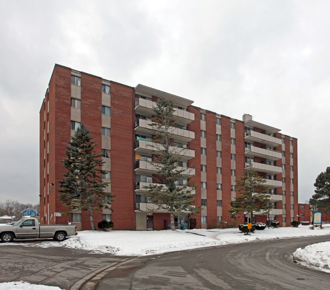 230 Nipigon St in Oshawa, ON - Building Photo - Building Photo