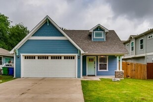 713 Rike St in McKinney, TX - Building Photo