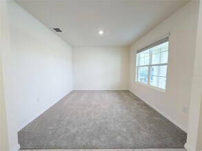 2054 Tay Wes Dr in St. Cloud, FL - Building Photo - Building Photo