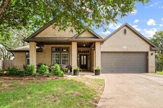 5104 Jacobs Creek Ct in Austin, TX - Building Photo - Building Photo