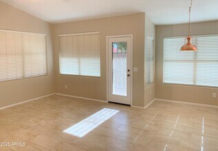 1723 E Erie St in Gilbert, AZ - Building Photo - Building Photo