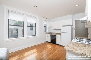 8 Elko St, Unit 6 in Boston, MA - Building Photo