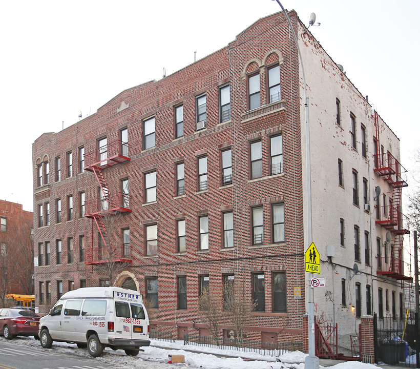 2818 Foster Ave in Brooklyn, NY - Foto de edificio