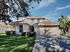 437 Dunaway Dr in Valrico, FL - Building Photo