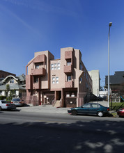 909 Irolo St in Los Angeles, CA - Building Photo - Building Photo