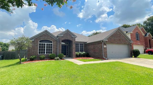 1907 Palencia Ct in Arlington, TX - Building Photo