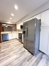 2363 Madison Ave in Virginia Beach, VA - Building Photo - Building Photo