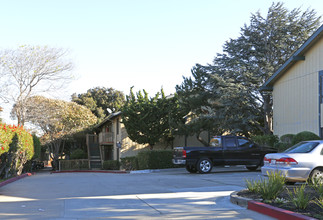 Villa Ramona in Monterey, CA - Foto de edificio - Building Photo