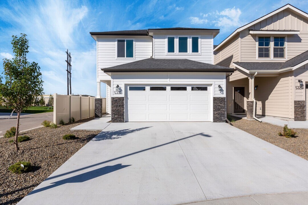 5331 S Redeken Pl in Boise, ID - Building Photo