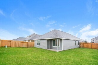 3020 Wood Lily Dr in Brookshire, TX - Building Photo - Building Photo