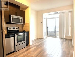 9506-9506 Markham Rd in Markham, ON - Building Photo - Building Photo