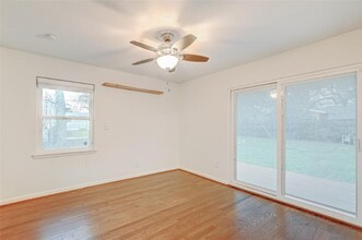 5410 De Milo Dr in Houston, TX - Building Photo - Building Photo
