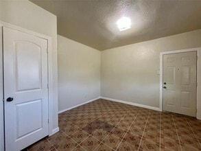 2705 Lorraine St in Houston, TX - Building Photo - Building Photo