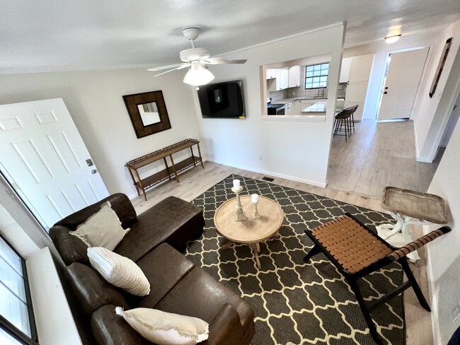 property at 723 E Tennessee St