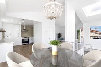 529 Pine St in Hermosa Beach, CA - Building Photo - Building Photo