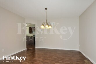 120 Champions Ln, Unit Unit 2 in Wentzville, MO - Foto de edificio - Building Photo