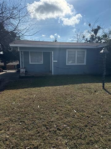 910 Circle Dr in Bowie, TX - Building Photo