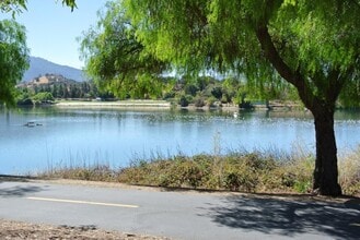 5955 Lake Almanor Dr in San Jose, CA - Foto de edificio - Building Photo