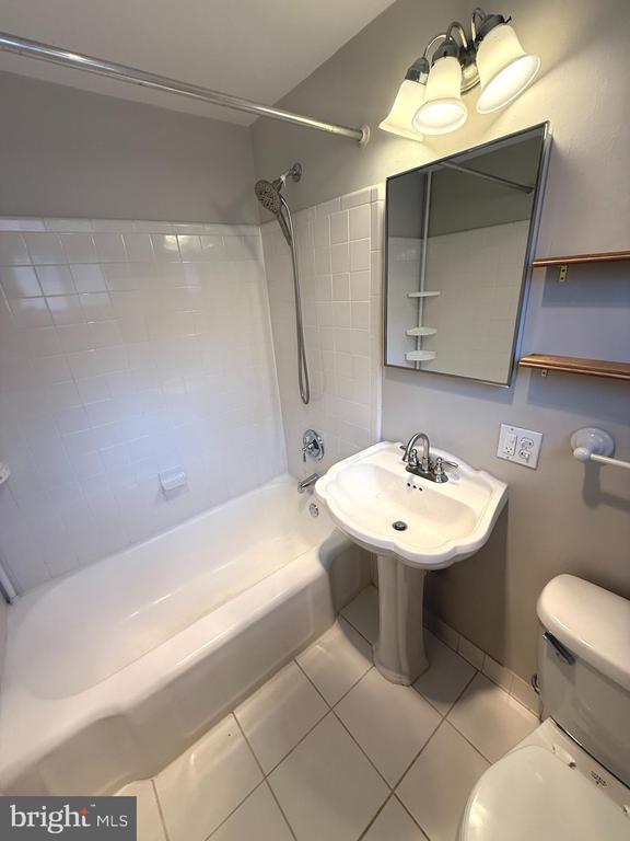 3254 Valley Dr in Alexandria, VA - Building Photo - Building Photo