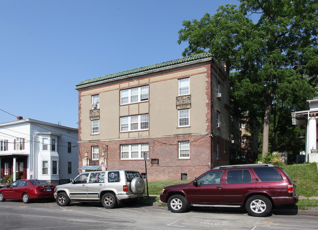 32-34 Park Place in New Britain, CT - Building Photo - Building Photo