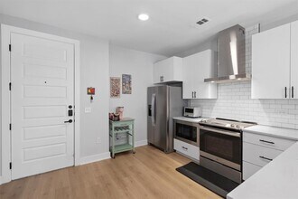 3101 Govalle Ave in Austin, TX - Building Photo - Building Photo