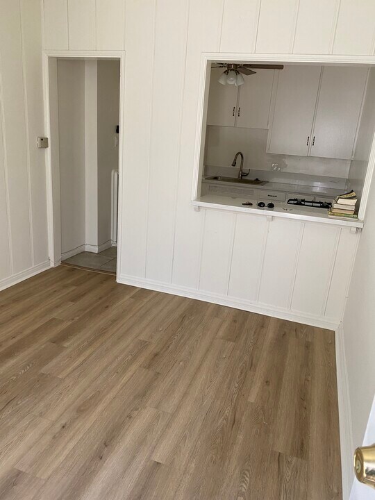 1253 Chelsea Ave in Santa Monica, CA - Building Photo