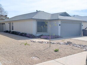 11807 N 76th Ave in Peoria, AZ - Building Photo - Building Photo