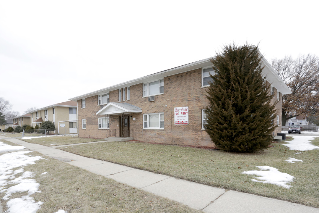 Overdene Apartments in Rockford, IL - Building Photo