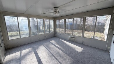 2101 Cass Ave in Evansville, IN - Building Photo - Building Photo