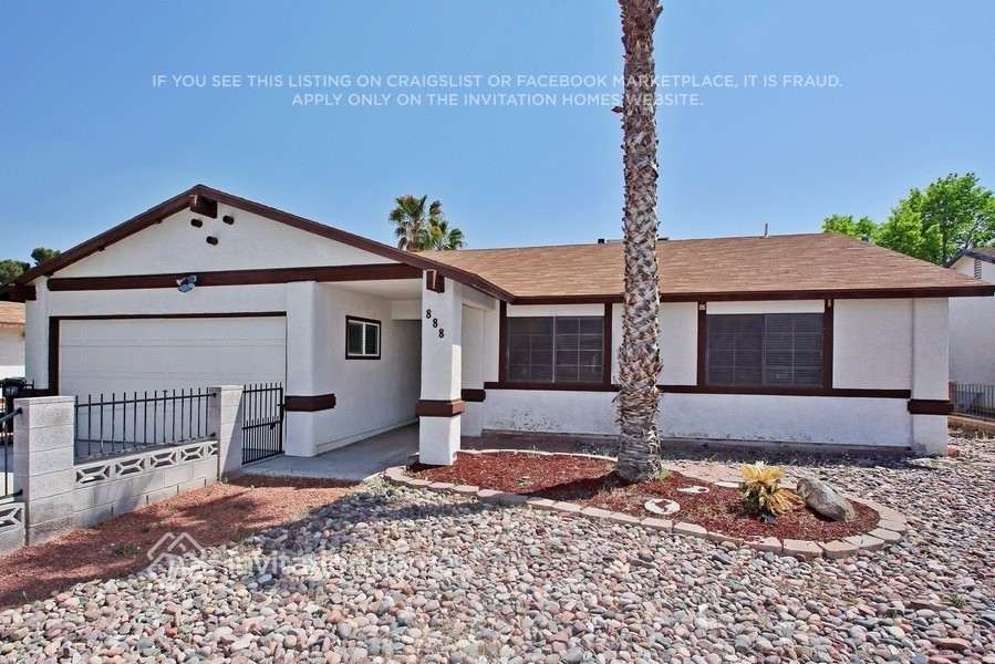 888 Scarlet Ave in Henderson, NV - Building Photo