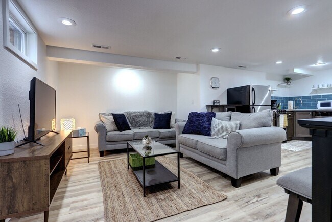 361 S Raleigh St in Denver, CO - Building Photo - Building Photo