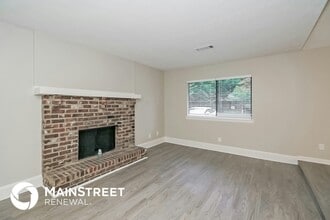 10084 Silent Trail in Jonesboro, GA - Building Photo - Building Photo