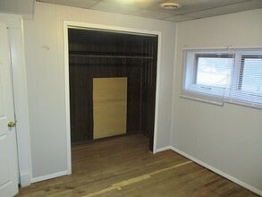 508 E Chestnut St in Bloomington, IL - Building Photo - Building Photo