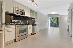 3339 Virginia St in Miami, FL - Building Photo - Building Photo