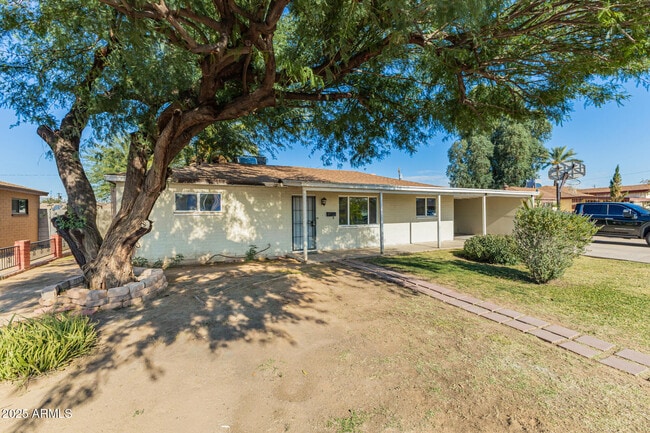 3020 W El Caminito Dr in Phoenix, AZ - Building Photo - Building Photo