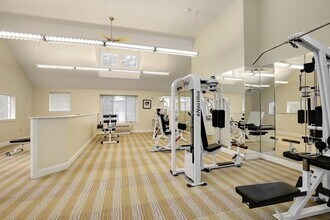 651 Brookside Dr, Unit 2 in Andover, MA - Building Photo - Building Photo