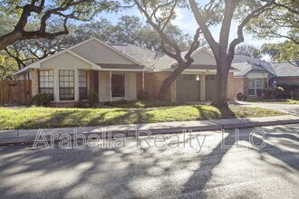 8554 Timber Lodge in San Antonio, TX - Building Photo - Building Photo