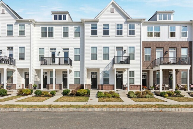 property at 351 Foundry St