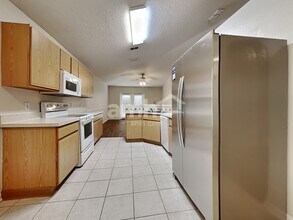 3293 Carlotta Rd in Middleburg, FL - Building Photo - Building Photo